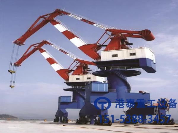 河南港泰门座式起重机厂家来介绍该设备的主梁结构