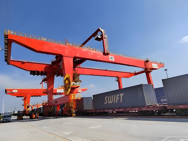 江西南昌集装箱门式起重机厂家码头专用龙门吊核心特点